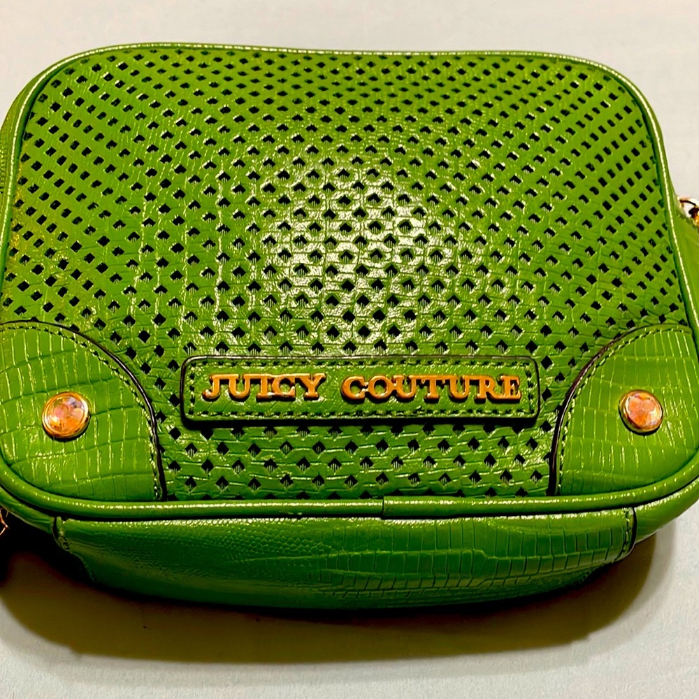 EUC💥Juicy Couture Green Perforated/Croc Skin Leather Crossbody Purse